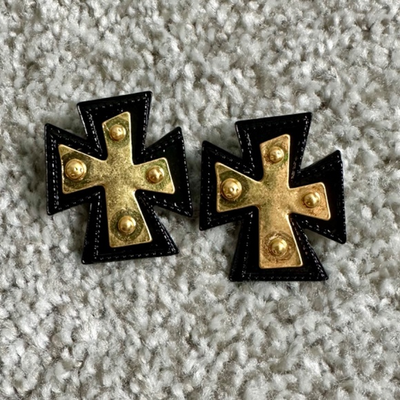 Fashion  Punk-Style Vintage Cross Earrings - Picture 1 of 9